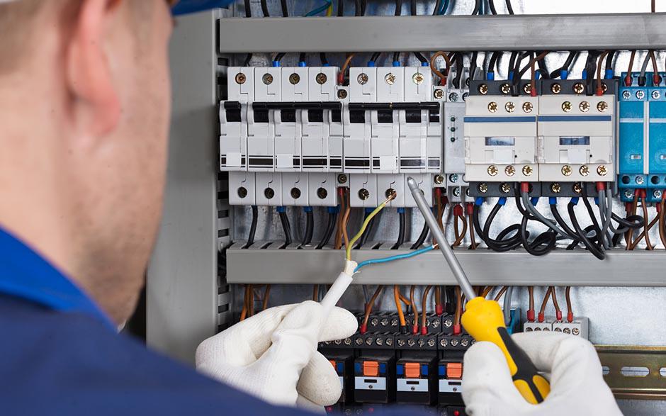 besoin d'un électricien Taverny